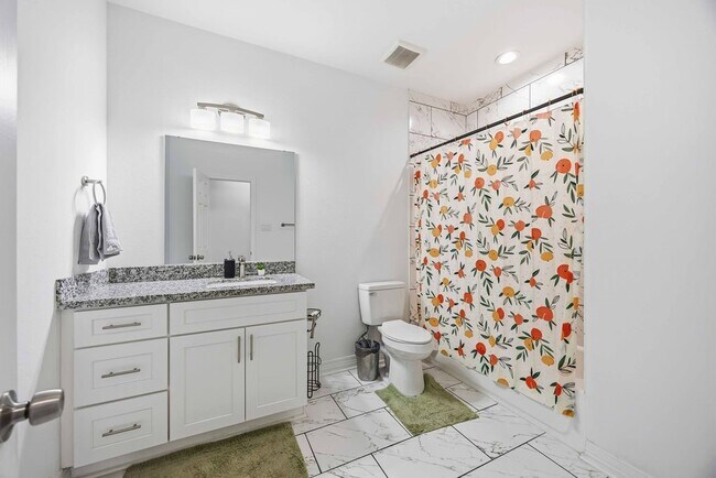 Building Photo - 3825 Easy St