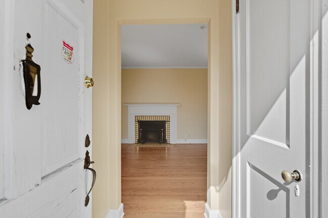 Building Photo - 139 Druid Dr