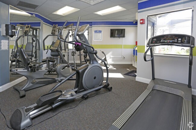 Interior Photo - Palm Trace