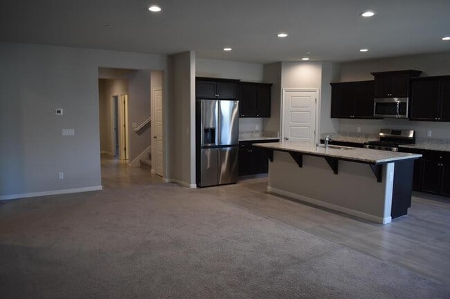 Building Photo - 610 Wood Crest Ave