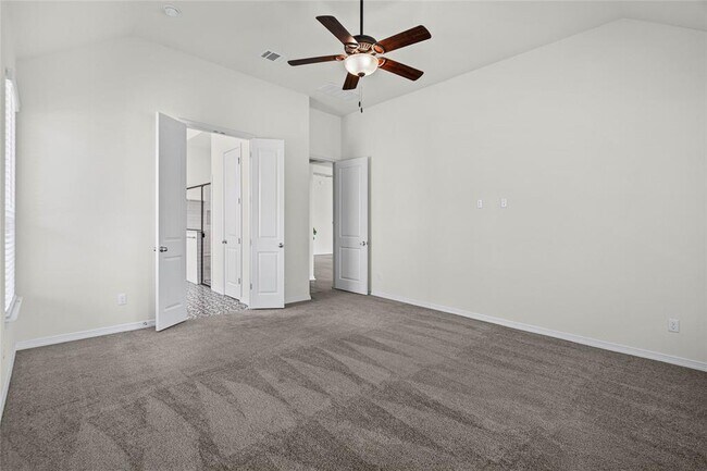 Building Photo - 1336 Academy Oaks Dr