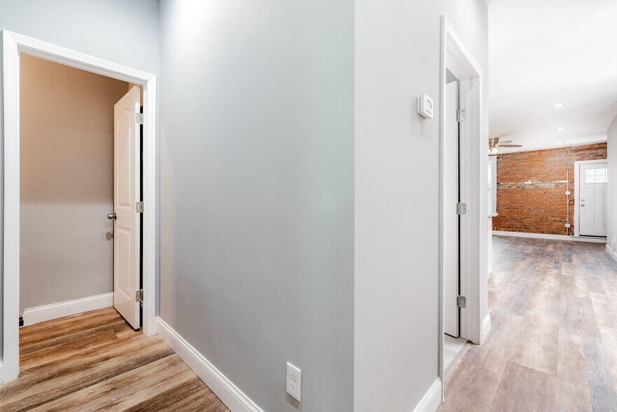 Building Photo - 3909 Wyoming St