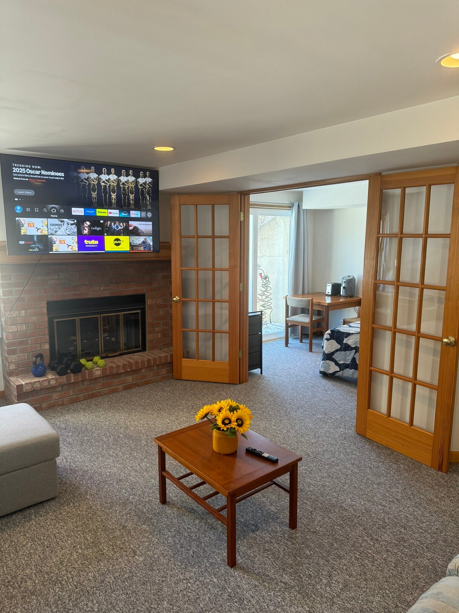 Building Photo - 7S485 Lynn Dr