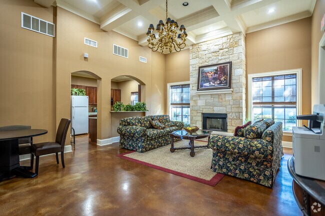 Interior Photo - Pepperwood