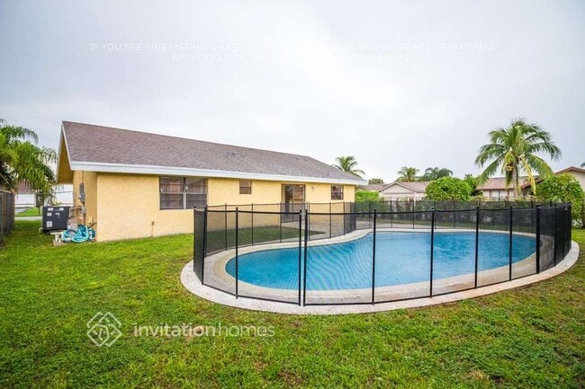 Building Photo - 1310 SW 83rd Ave