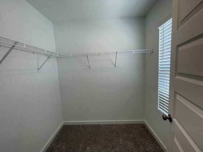 Building Photo - For Lease - 3 BR|3 BA at Tyndall Station