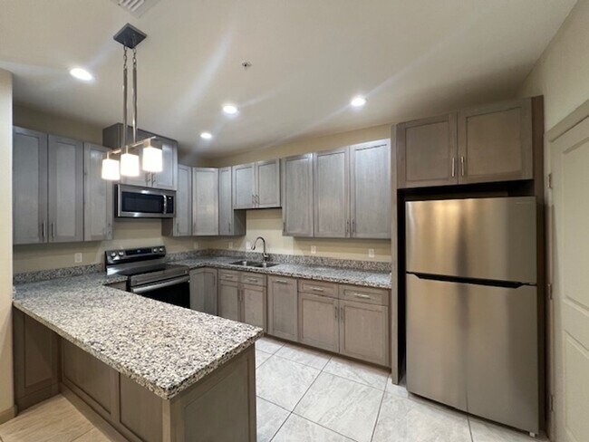 Building Photo - THE DORADO CONDOMINIUMS