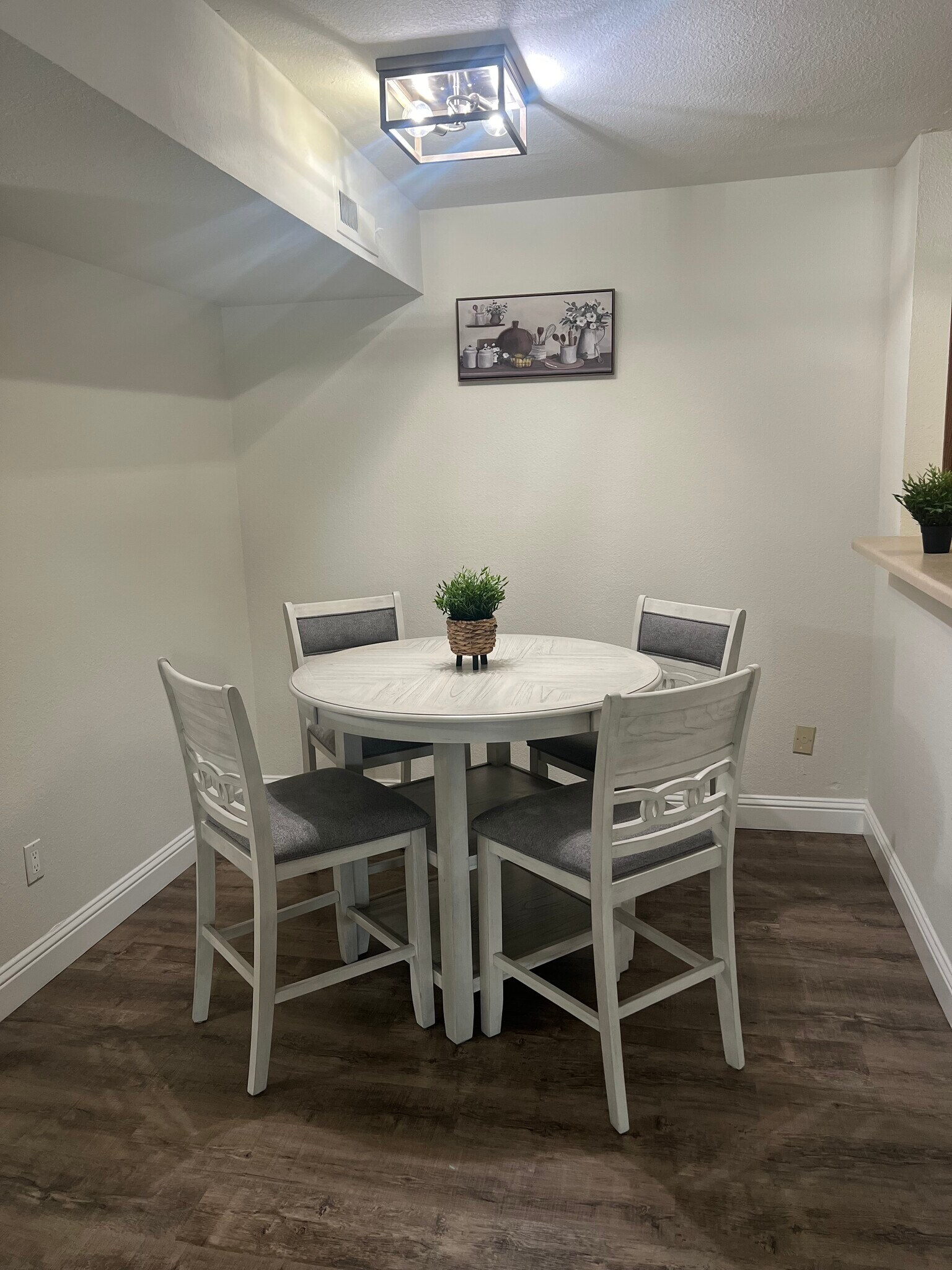 Building Photo - 2881 Huntington Blvd