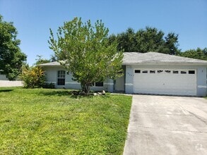 Building Photo - 1832 SW 10th Terrace
