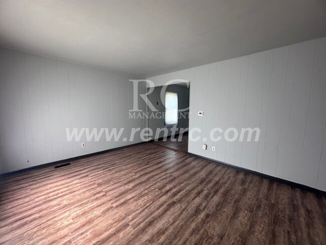Building Photo - 1204 Giddings-