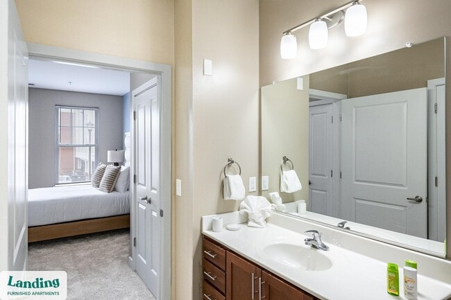 Building Photo - 6115 Tidewater Dr