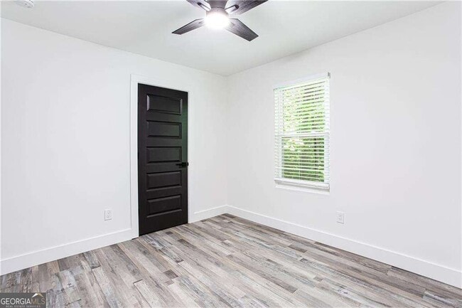 Building Photo - 3038 Sutter Ct SW