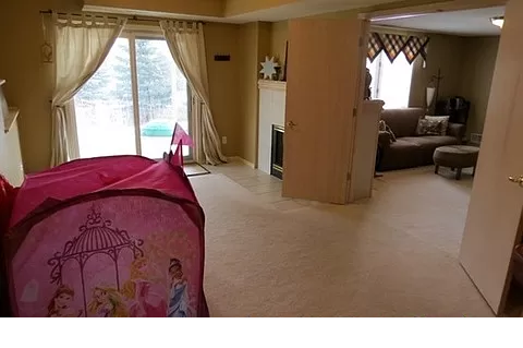 Building Photo - 9120 Trotters Ln