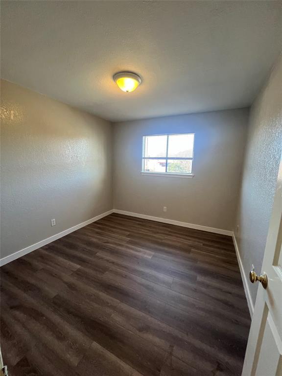 Building Photo - 6497 Hart Ln