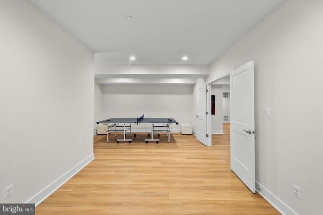 Building Photo - 9501 Wildoak Dr