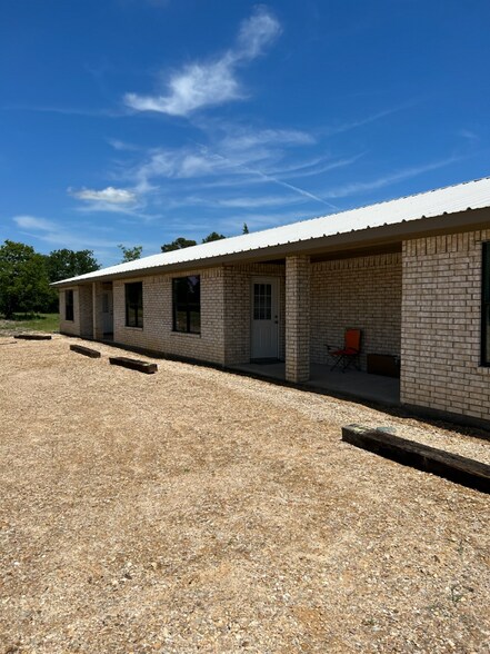 Primary Photo - 134 Private Rd