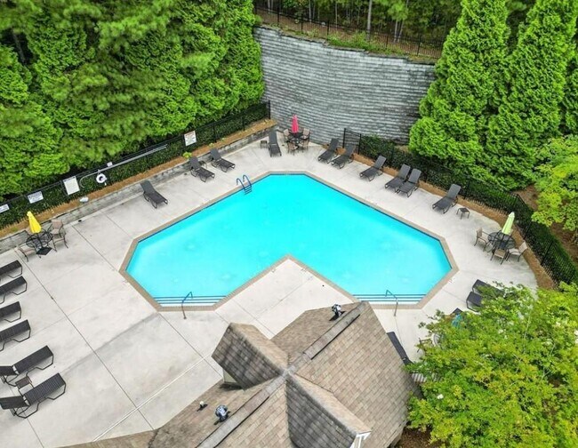 Building Photo - 3031 Greyton Dr