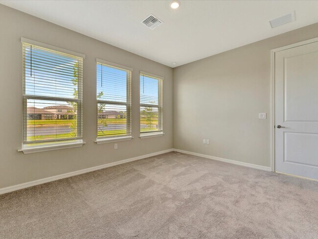 Building Photo - Stunning 3 Bed/ 2.5 bath + Den - New Build...