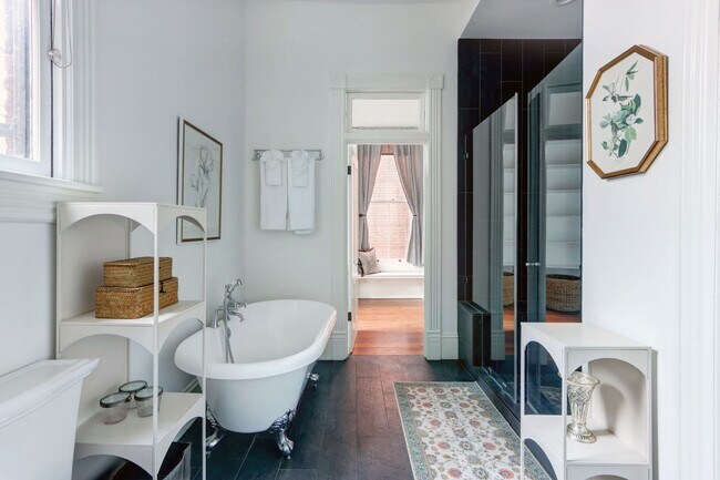 Building Photo - 415 Whitaker St