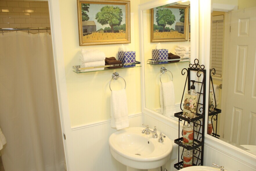 Building Photo - 339 Pollard Way