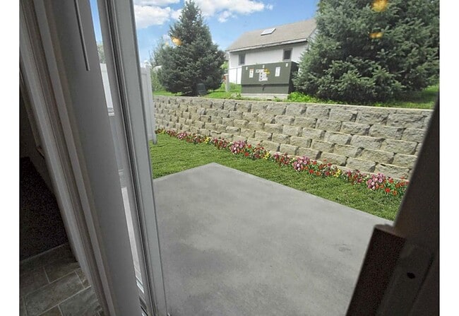 Building Photo - AD-02