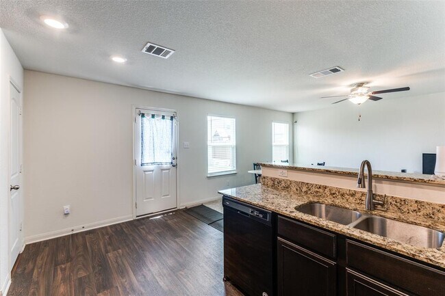 Building Photo - 773 Yearwood Ln