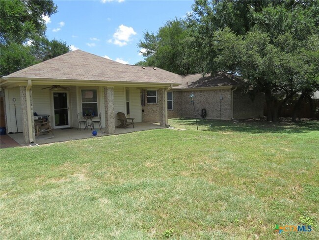 Building Photo - 5601 Hunters Ridge Trail