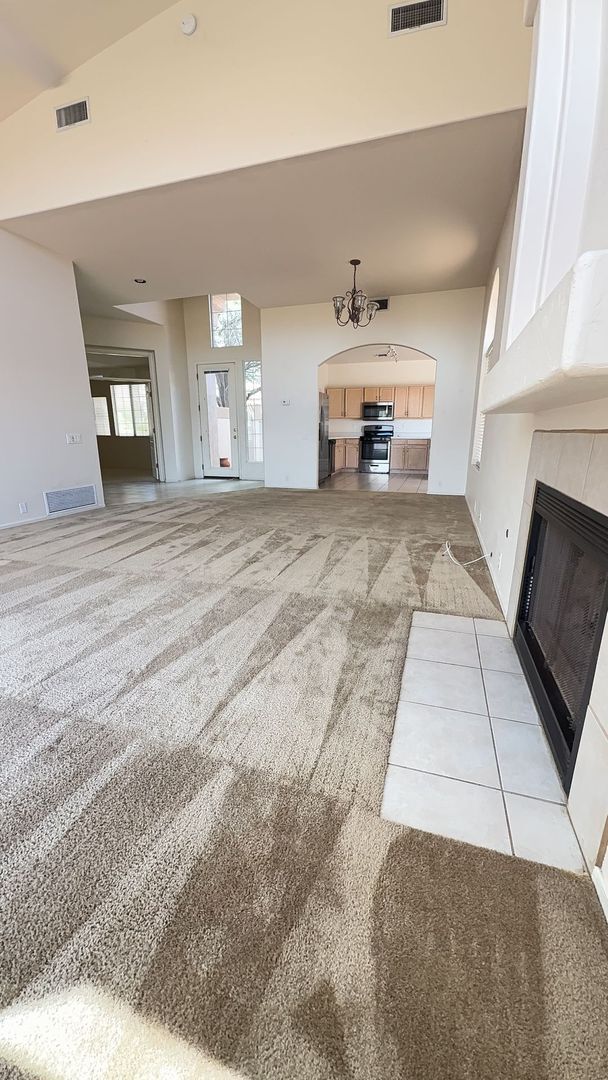 Building Photo - 10110 N Bighorn Butte Dr