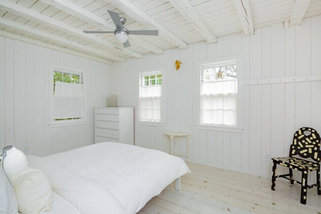 Building Photo - 53 Sayre's Path