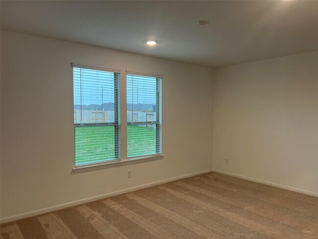 Building Photo - 21110 Turtle Gln Ln