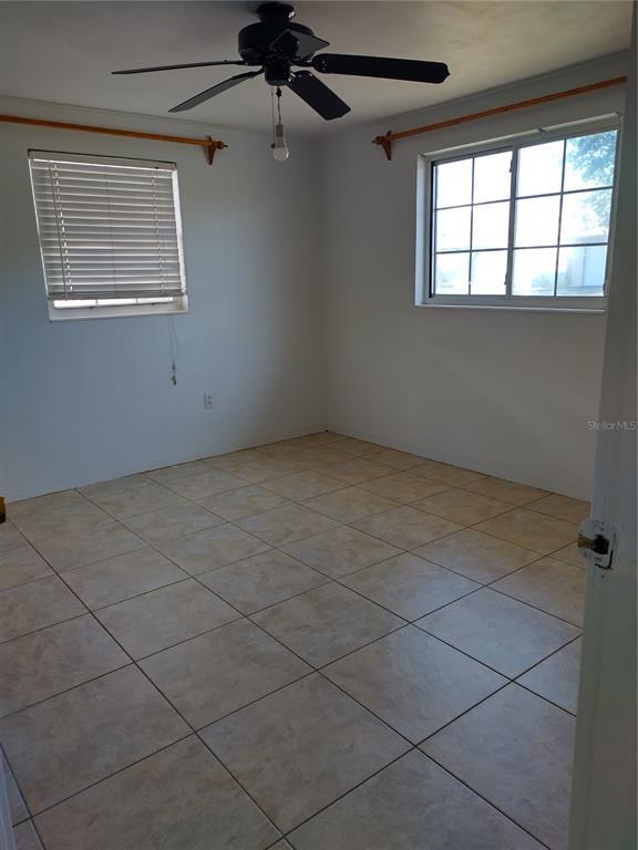 Building Photo - 2103 Hess Dr