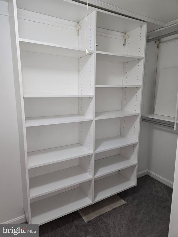 Building Photo - 306 Cherrington Dr