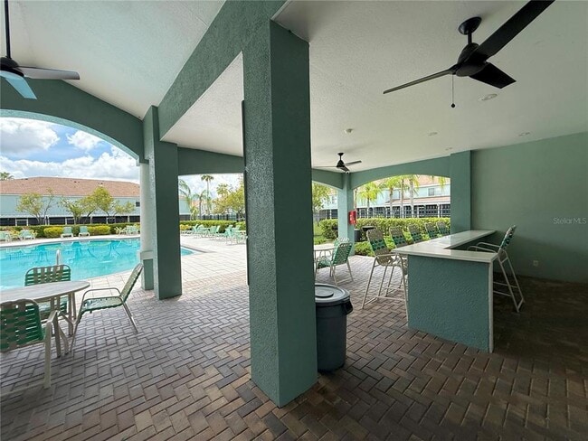 Building Photo - 2037 Fluorshire Dr