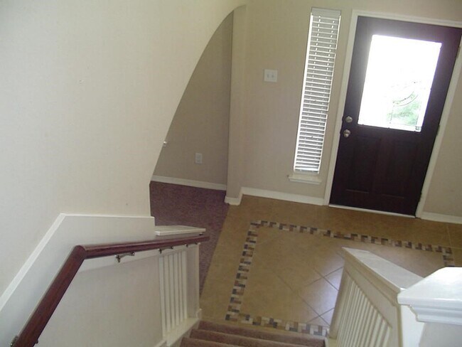 Building Photo - 10930 Reston Point Dr