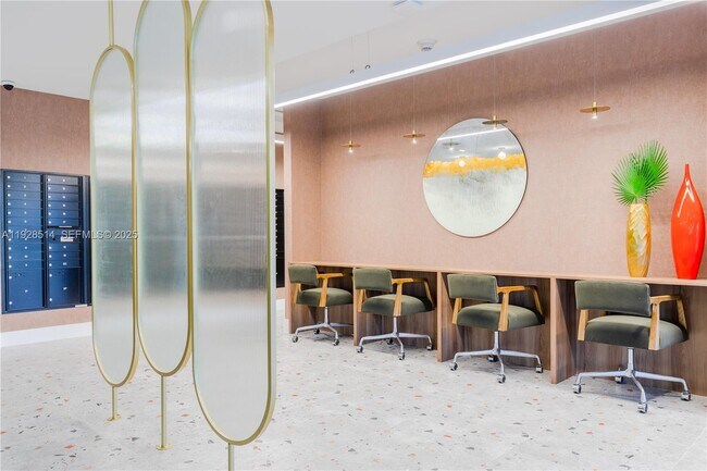 Building Photo - 1005 Spring Garden Rd