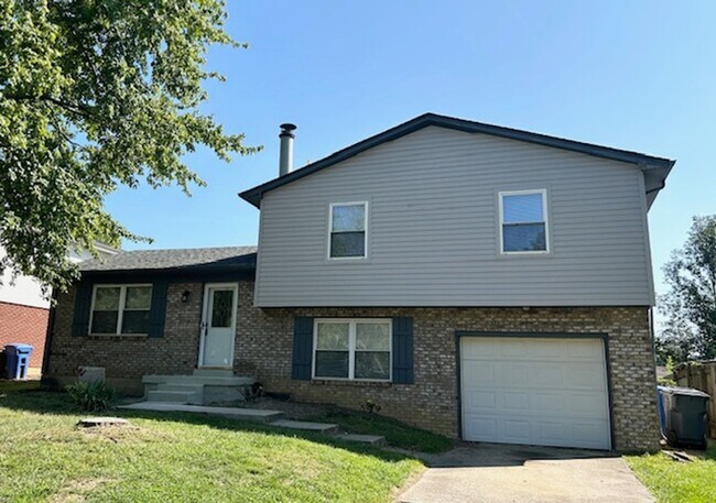 Primary Photo - 6 or 18 MONTH LEASE AVAILABLE