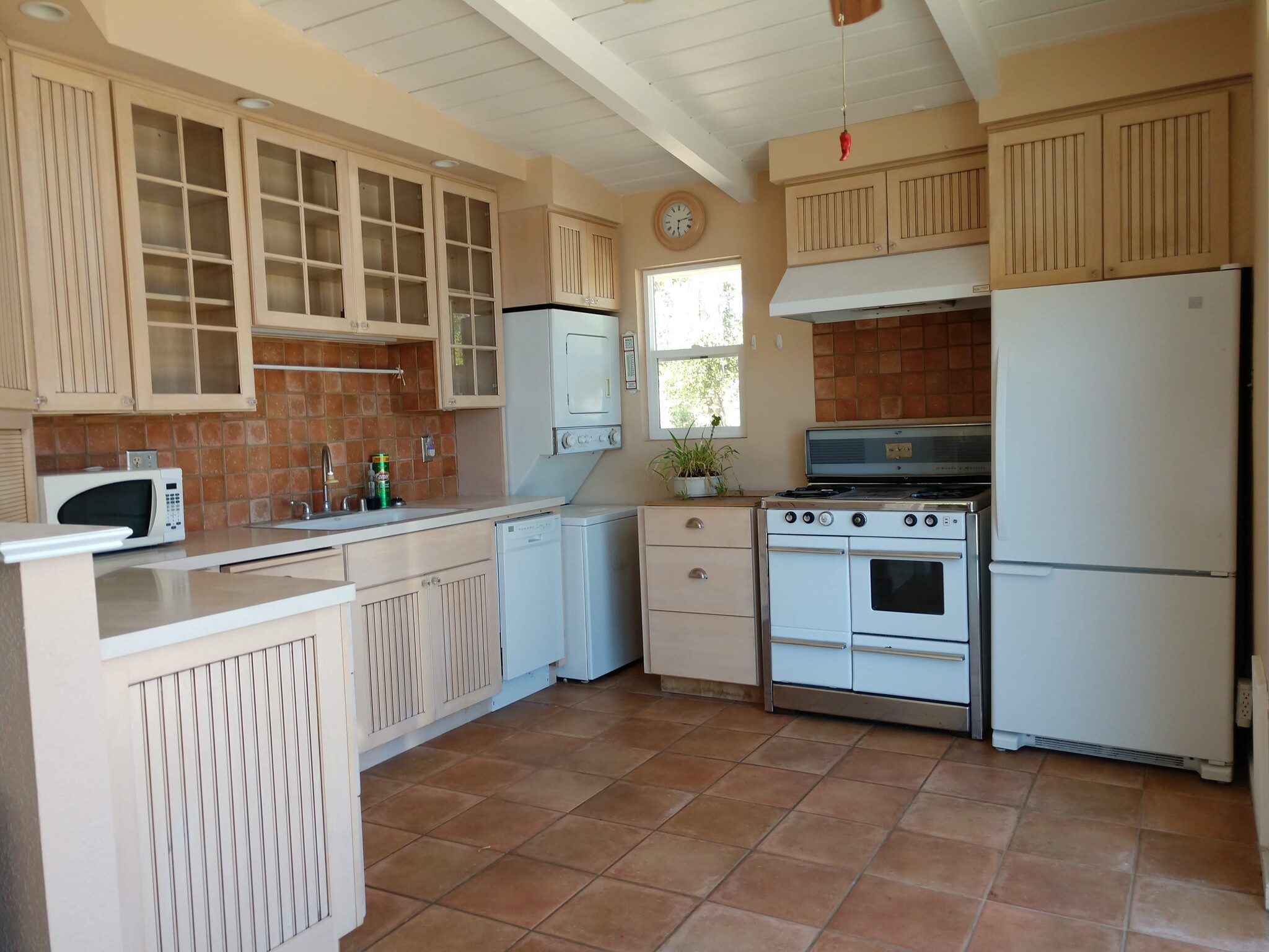 Remodeled Kitchen - 12195 Henno Rd