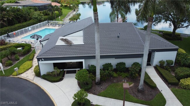 Building Photo - 702 Lambton Ln