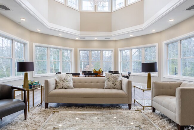 Building Photo - Water Pointe