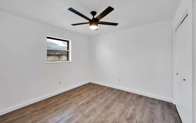 Building Photo - 5311 Tennyson Dr