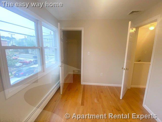 Building Photo - 66 Cedar St