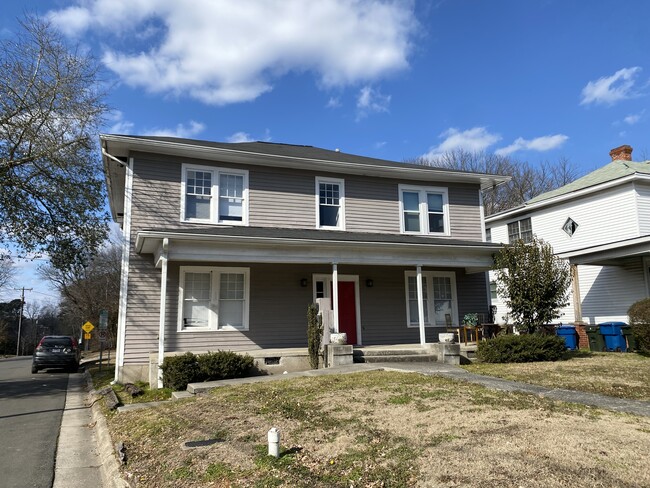 Primary Photo - 1614 Fayetteville St