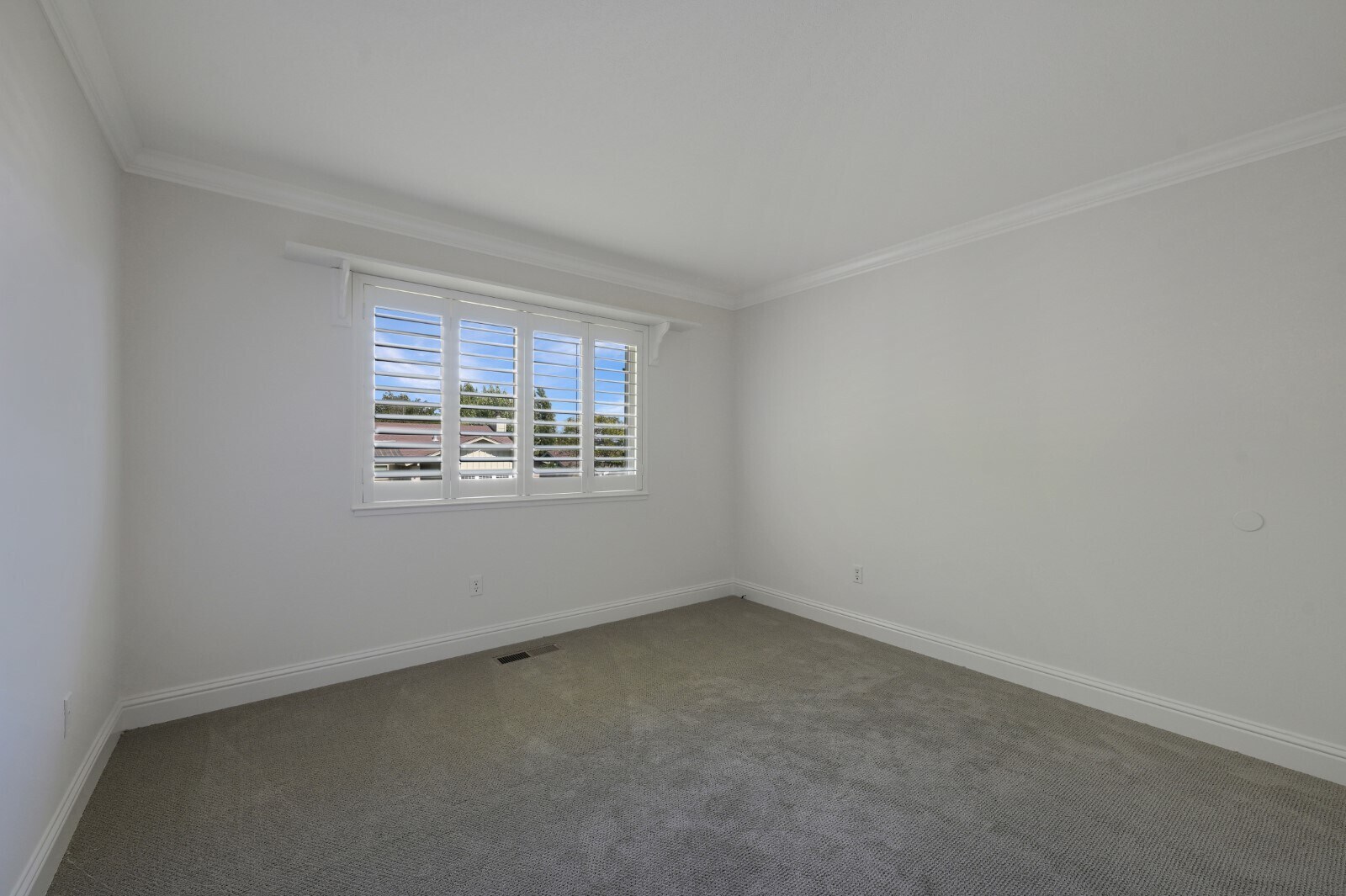 Building Photo - 5 Santa Victoria Ct