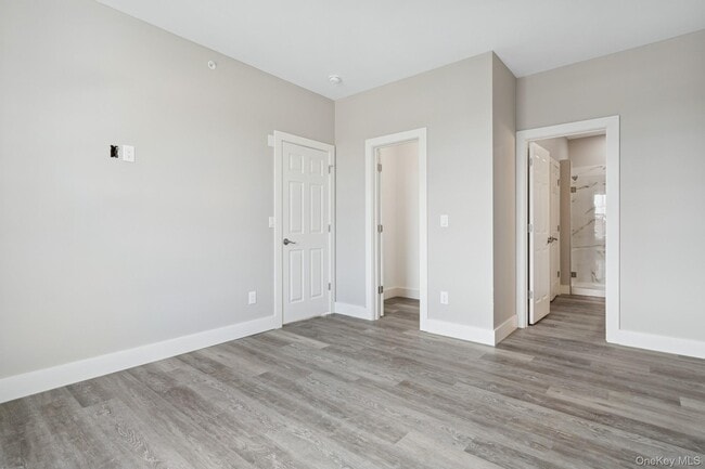 Building Photo - 153 Greenwich Ave