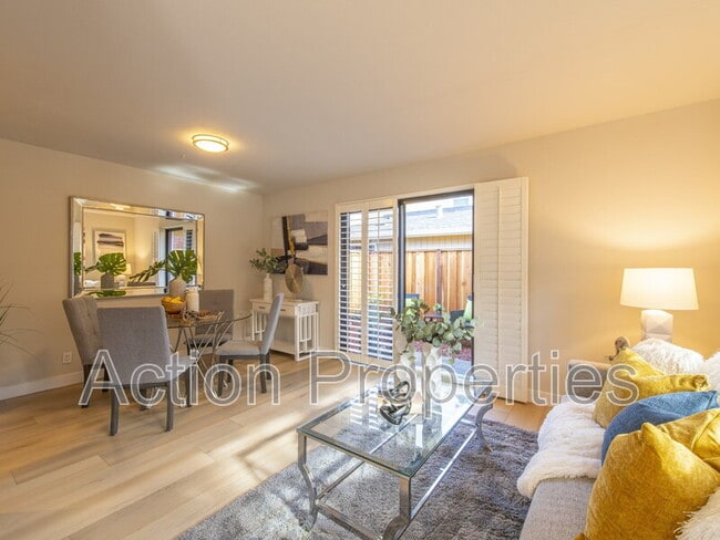 Building Photo - 578 Vista Ave