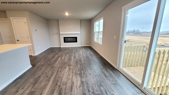 Building Photo - Spacious 4-Bedroom Home in Ankeny! A Must ...