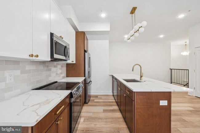 Building Photo - 5034 Florence Ave