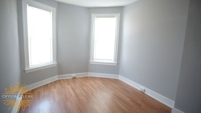 Building Photo - 125 W 23rd St