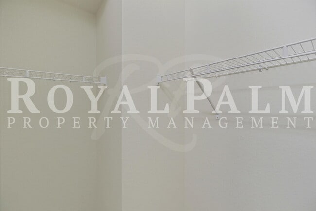 Building Photo - 8895 Via Isola Court