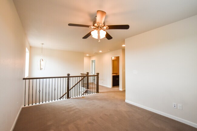 Building Photo - 9761 Beryl Dr